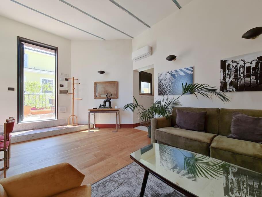 Boutique Penthouse with terrace, Spanish Steps Rome Extérieur photo